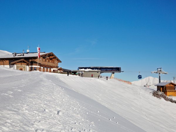 grubighuette_winter_1.jpg